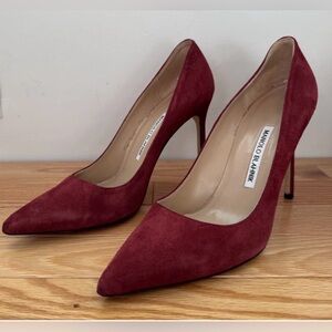 Manolo Blahnik BB Burgundy Suede Pointed Toe 105 Heels.